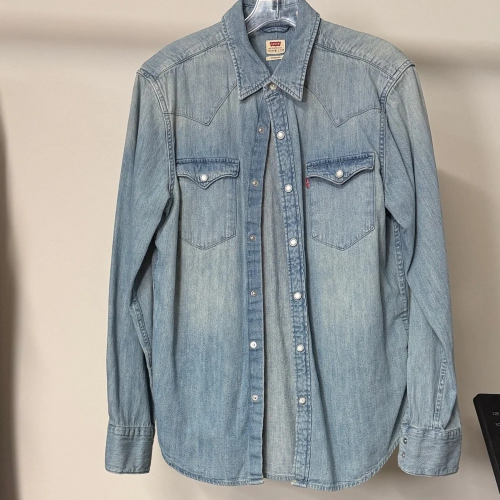Levi's Light Blue Denim Western Snap-Front Shirt - Picture 1 of 4